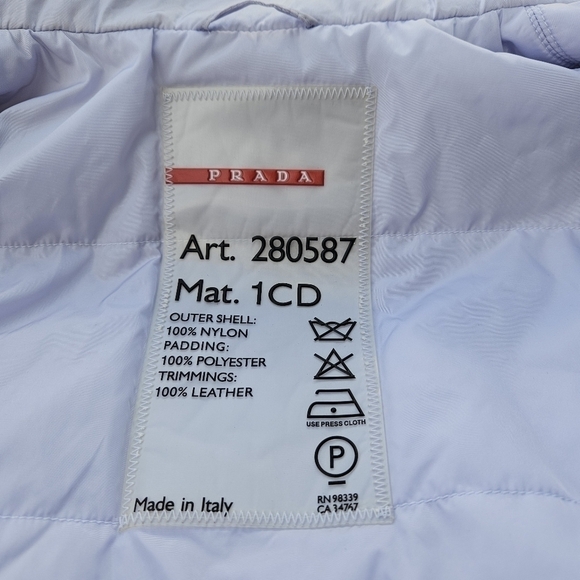 Prada y2k short light purple nylon winter jacket size IT 42 US 6 - Picture 7 of 15